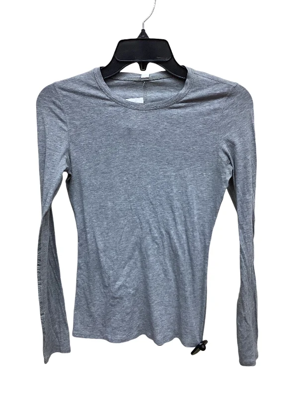 Athletic Sweatshirt Crewneck By Lululemon In Grey, Size: 2